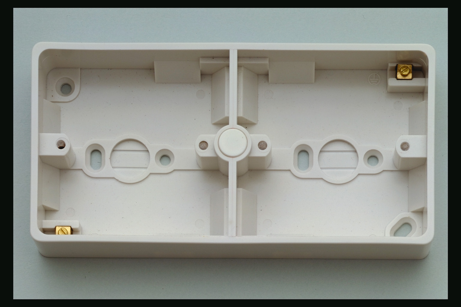 Surface Boxes Contactum